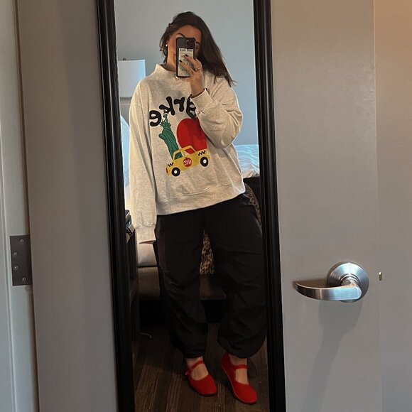 PARKE NYC Logo Mockneck Sweatshirt - Picture 4 of 4